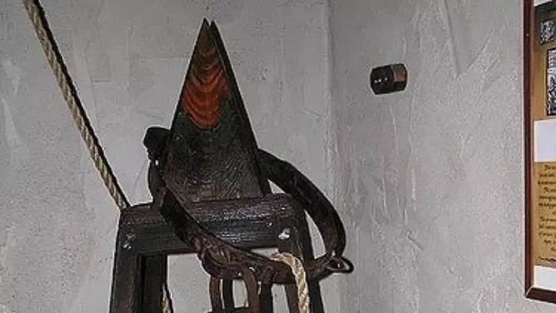 judas cradle